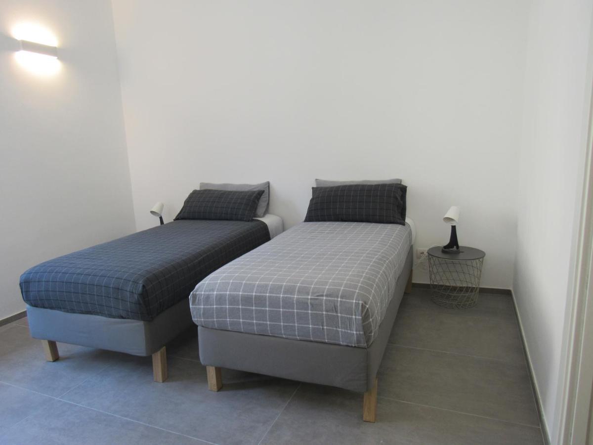 Make A Wish - Near The Center With Private Parking Appartement Como Buitenkant foto